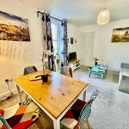 Cosy Authentic Flat In The Heart Of กาลาชีลส์ ภายนอก รูปภาพ