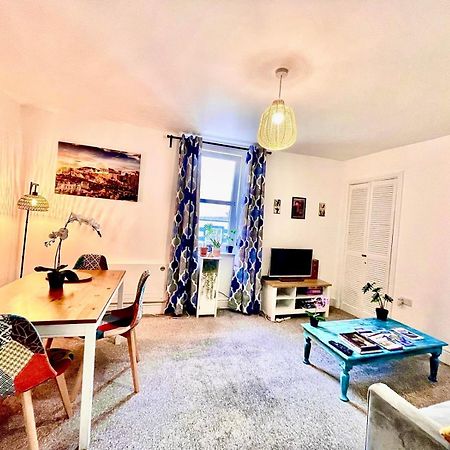 Cosy Authentic Flat In The Heart Of กาลาชีลส์ ภายนอก รูปภาพ