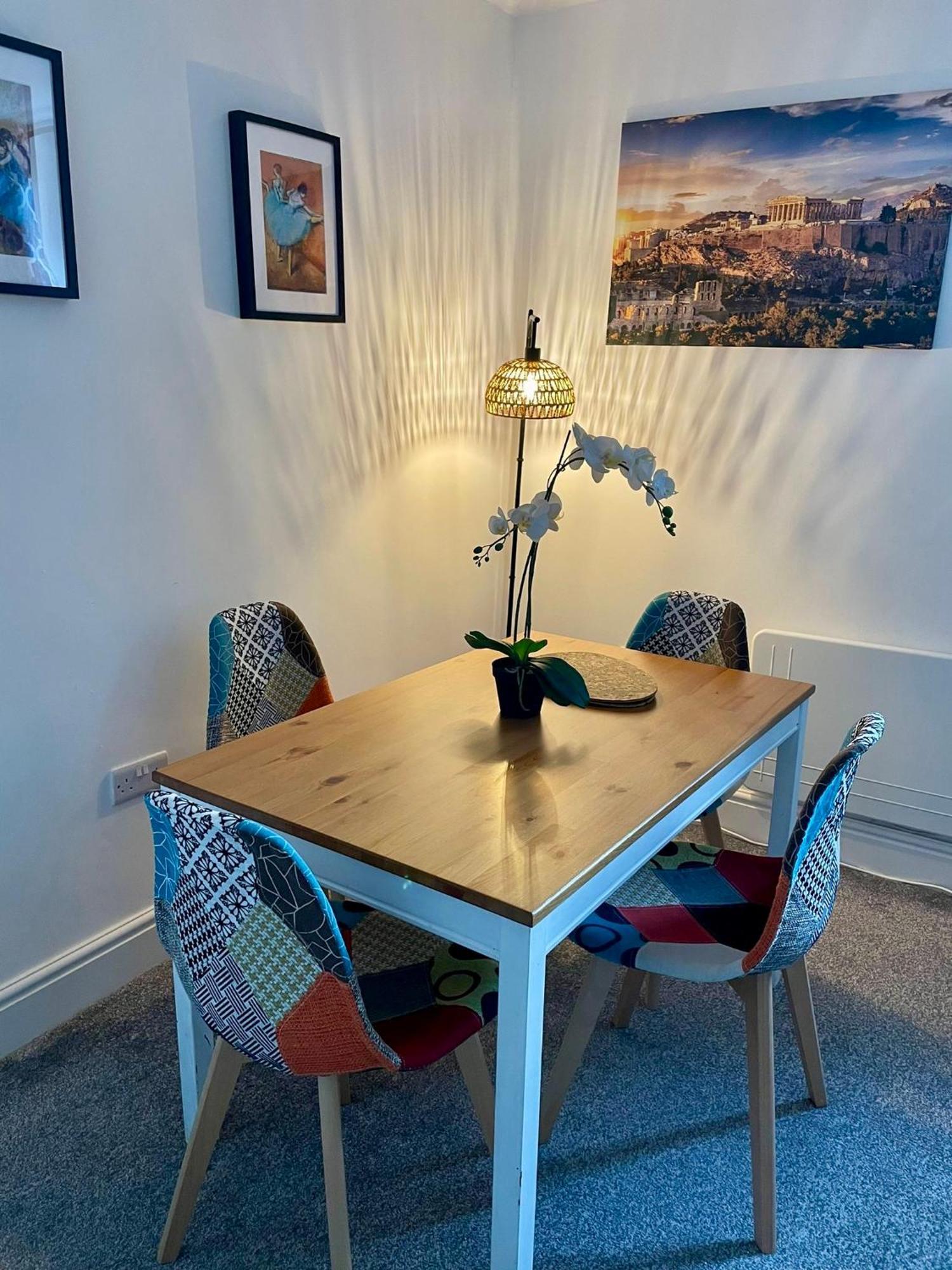 Cosy Authentic Flat In The Heart Of กาลาชีลส์ ภายนอก รูปภาพ